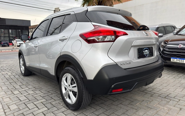 imagem-https://www.socarrao.com.br/sc-vehicle-images-prod/4318528/1791547243858-8f73c2537126472cb0de1ffc5bb4fd4c_1791547189869.jpg