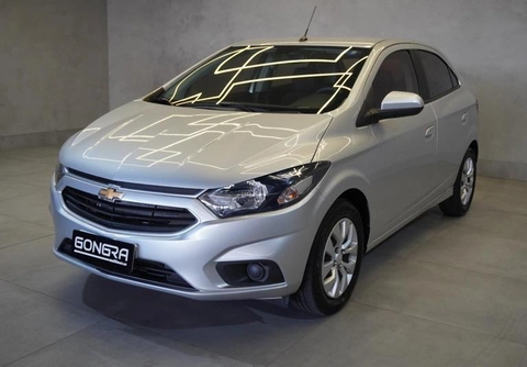 Chevrolet Onix 2018 Prata — foto 1 de 3