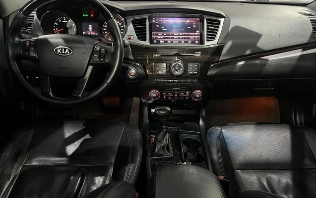 imagem-https://www.socarrao.com.br/sc-vehicle-images-prod/4318539/1792182795119-8557064_8_B_117b565fc2.jpeg