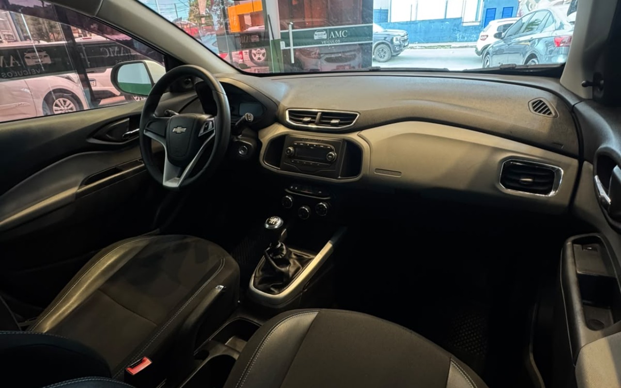 imagem-https://www.socarrao.com.br/sc-vehicle-images-prod/4318542/1791547780260-V2hhdHNBcHAgSW1hZ2UgMjAyNi0xMC0wOSBhdCAwOC40NC4wMy5qcGVn.jpeg
