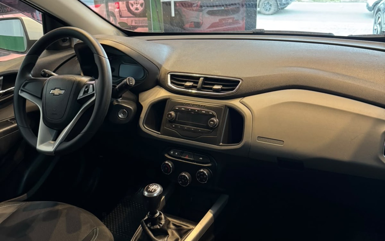 imagem-https://www.socarrao.com.br/sc-vehicle-images-prod/4318542/1791547780363-V2hhdHNBcHAgSW1hZ2UgMjAyNi0xMC0wOSBhdCAwOC40NC4wMyAoMSkuanBlZw.jpeg
