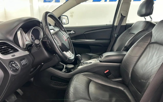 imagem-https://www.socarrao.com.br/sc-vehicle-images-prod/4318549/1791547972626-12_090340.jpg