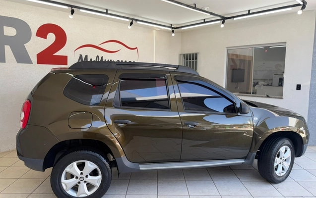 imagem-https://www.socarrao.com.br/sc-vehicle-images-prod/4318556/1791548120478-GnWY4Hi2XcxaT9c6LIsFndhB7Hs7MTxk.jpg