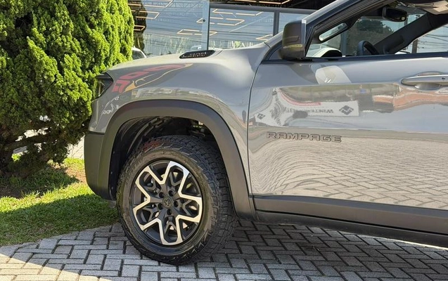 imagem-https://www.socarrao.com.br/sc-vehicle-images-prod/4318613/1791548427435-8555154_12_B_bc75879463.jpeg