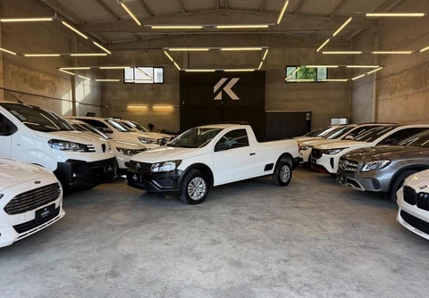 Volkswagen Saveiro 2023 Branco — foto 1 de 3