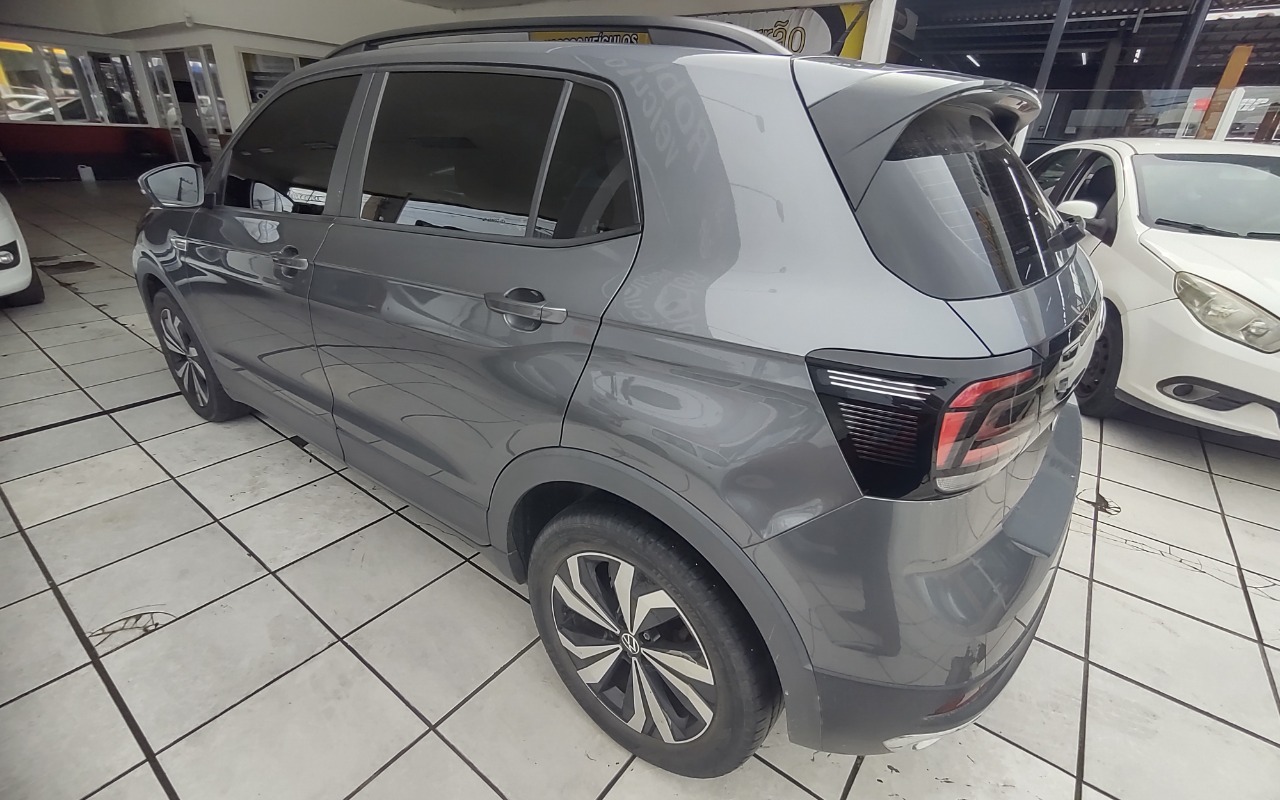 imagem-https://www.socarrao.com.br/sc-vehicle-images-prod/4318664/1791548912244-SU1HXzIwMjYxMDA5XzA5MDQxNjgzMl9IRFIuanBn.jpg