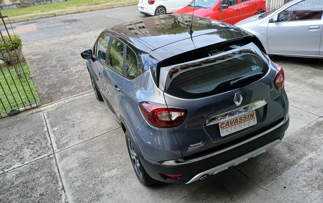imagem-https://www.socarrao.com.br/sc-vehicle-images-prod/4318665/1791548657397-MTc5MTU0ODIxNjk3OTIxOTAzMjEzOTg3ODUzNzMxNDUuanBn.jpg