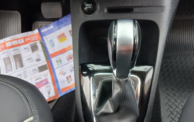 imagem-https://www.socarrao.com.br/sc-vehicle-images-prod/4318665/1791548659335-MTc5MTU0ODU0MTI5MDgzMzgxMTA1MDEzMjk1NDA3MDEuanBn.jpg