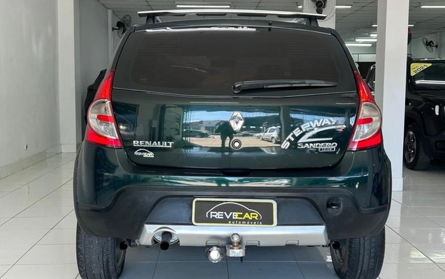 imagem-https://www.socarrao.com.br/sc-vehicle-images-prod/4318666/1791548872820-f8e4a5a3-a07f-4abf-bc11-c53206b9d200.jpeg