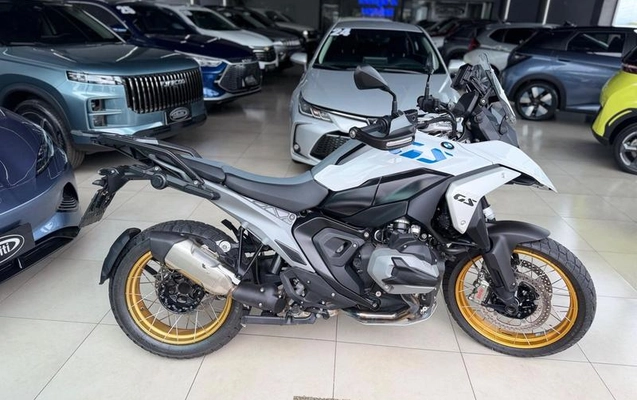 imagem-https://www.socarrao.com.br/sc-vehicle-images-prod/4318675/1791548915050-8557894_1_B_f04f5ea1a4.jpeg