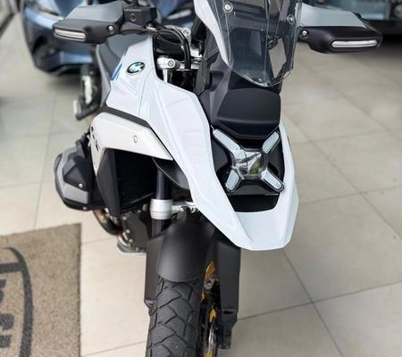 imagem-https://www.socarrao.com.br/sc-vehicle-images-prod/4318675/1791548915054-8557894_3_B_0164f0eb91.jpeg
