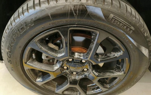 imagem-https://www.socarrao.com.br/sc-vehicle-images-prod/4318679/1791553640463-8557403_14_B_d816af0c13.jpeg