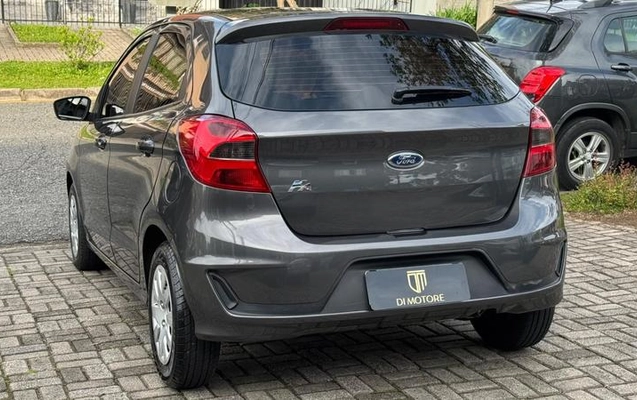 imagem-https://www.socarrao.com.br/sc-vehicle-images-prod/4318696/1791666247880-8556633_5_B_6079771172.jpeg