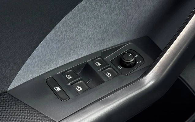 imagem-https://www.socarrao.com.br/sc-vehicle-images-prod/4318718/1791549619663-14_093932.jpg