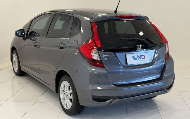 imagem-https://www.socarrao.com.br/sc-vehicle-images-prod/4318724/1791549684352-c33954b7634549ffb9437516375d29cc_1791470567286.jpg