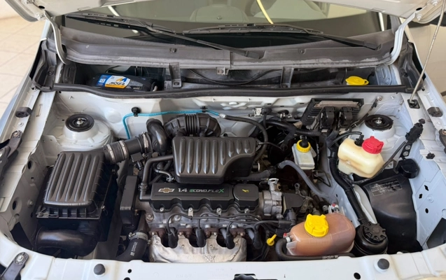 imagem-https://www.socarrao.com.br/sc-vehicle-images-prod/4318726/1791549705263-OmPs00eVJee52GOPaE8KYua04QNQ7vbJ.jpg