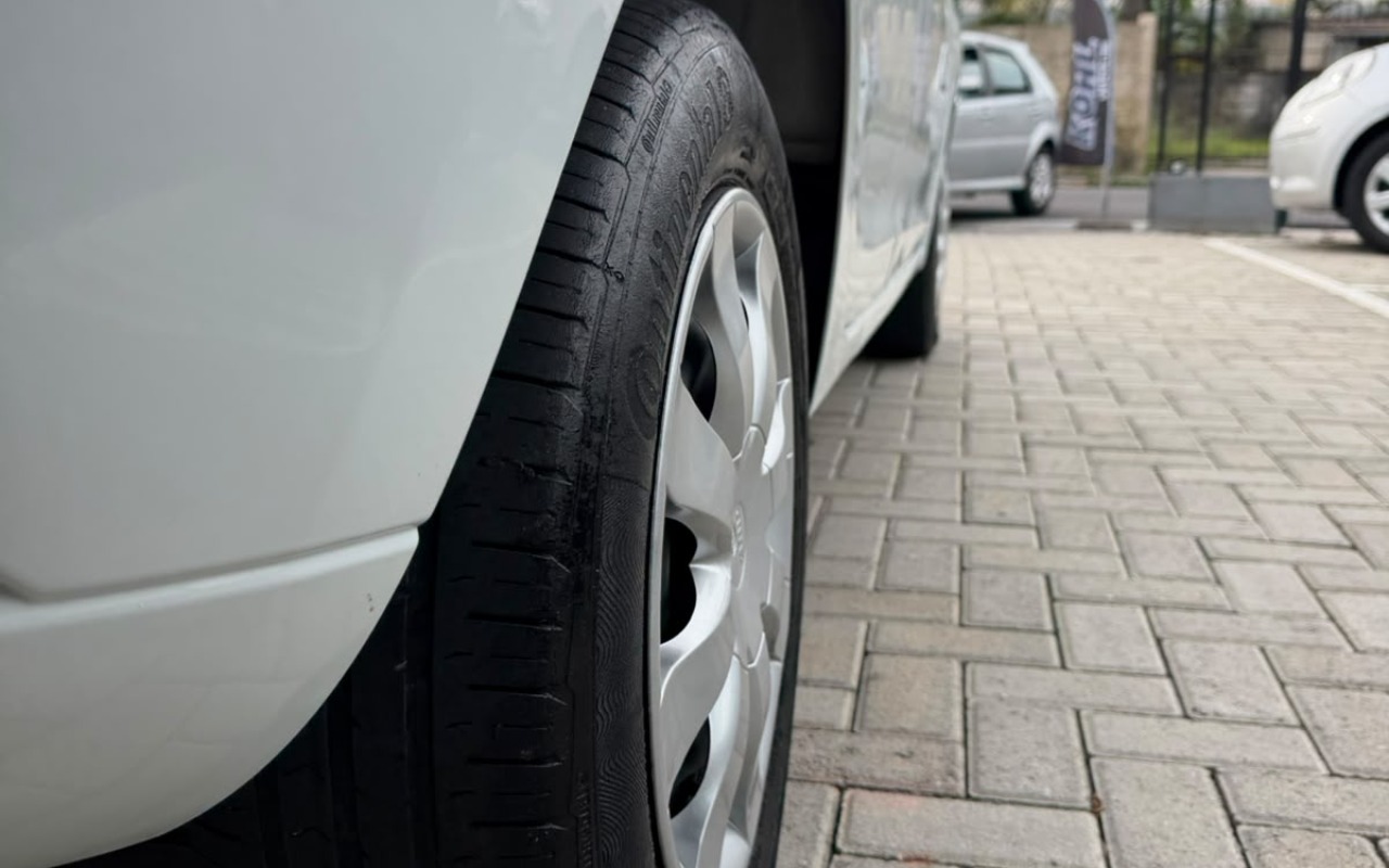 imagem-https://www.socarrao.com.br/sc-vehicle-images-prod/4318823/1791550316353-V2hhdHNBcHAgSW1hZ2UgMjAyNi0xMC0wOCBhdCAxNi40My4zMy5qcGVn.jpeg