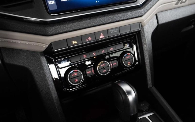 imagem-https://www.socarrao.com.br/sc-vehicle-images-prod/4318862/1791568589965-8553041_17_B_a59b4b3092.jpeg