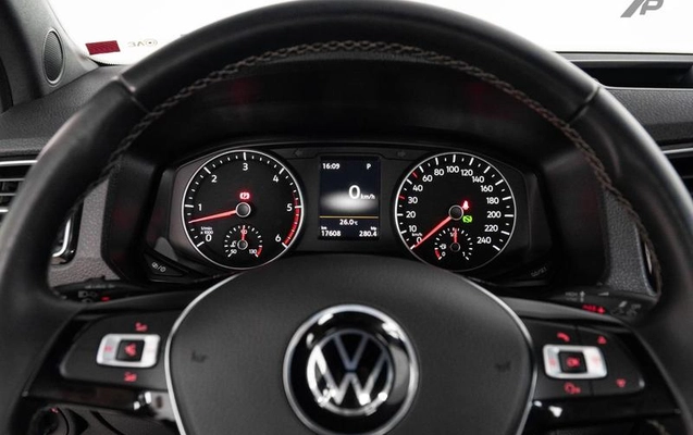 imagem-https://www.socarrao.com.br/sc-vehicle-images-prod/4318862/1791568589970-8553041_13_B_53372d8e18.jpeg