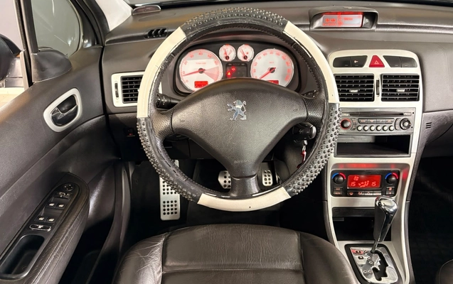 imagem-https://www.socarrao.com.br/sc-vehicle-images-prod/4318899/1791550658744-550b130c5c064388bbd4cc9b96410186_1791550598156.jpg