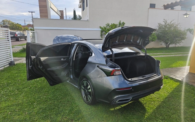 imagem-https://www.socarrao.com.br/sc-vehicle-images-prod/4318901/1791550665823-13_102712.jpg