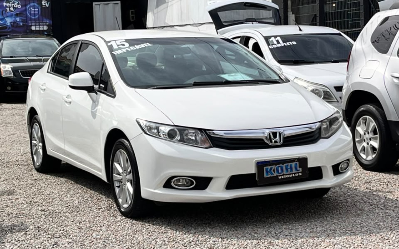 Honda Civic 2015 Branco — foto 1 de 3