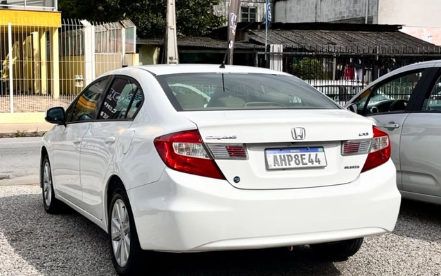 imagem-https://www.socarrao.com.br/sc-vehicle-images-prod/4318924/1791550918006-V2hhdHNBcHAgSW1hZ2UgMjAyNi0xMC0wOCBhdCAxNi4yMi40NyAoMikuanBlZw.jpeg