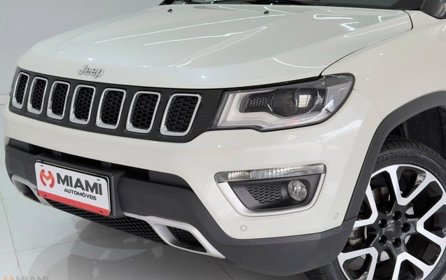 imagem-https://www.socarrao.com.br/sc-vehicle-images-prod/4318935/1791550971380-6f71fe3410cf4283bc296005668e7695_1791550920811.jpg