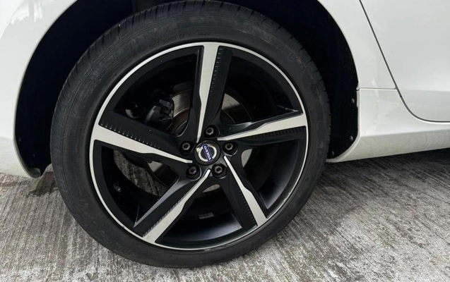 imagem-https://www.socarrao.com.br/sc-vehicle-images-prod/4318999/1791551271541-8541910_0_B_557ebf9108.jpeg