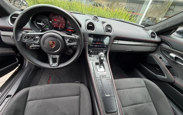 imagem-https://www.socarrao.com.br/sc-vehicle-images-prod/4319098/1791551909834-63c8092177c447cabdc0ea2d0ac6cc26_1790782378227.jpg