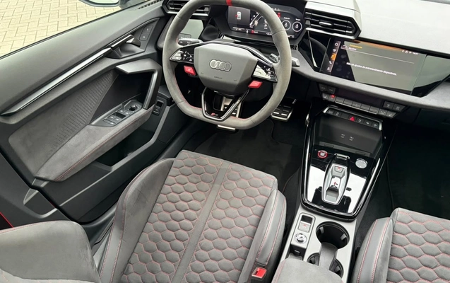 imagem-https://www.socarrao.com.br/sc-vehicle-images-prod/4319102/1791551968973-0d8d538d714842ed84ba2ad314e676c7_1790016480023.jpg