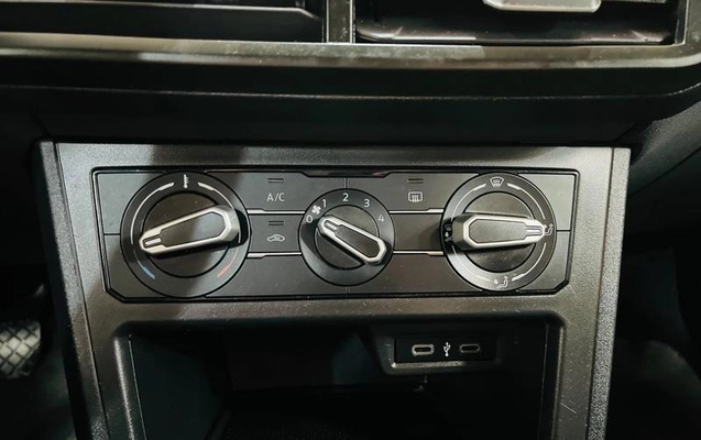 imagem-https://www.socarrao.com.br/sc-vehicle-images-prod/4319115/1791833764368-8553495_11_B_a5779a0697.jpeg