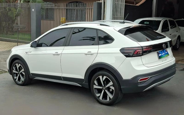 imagem-https://www.socarrao.com.br/sc-vehicle-images-prod/4319131/1792611171455-8178233_2_B_94e7e3f12f.jpeg