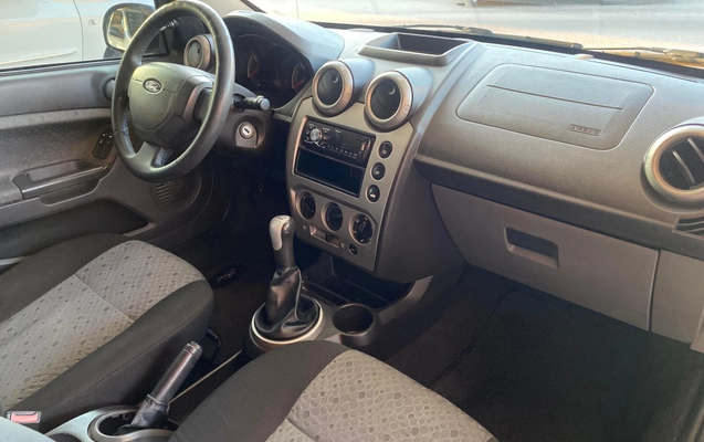 imagem-https://www.socarrao.com.br/sc-vehicle-images-prod/43192/1769988774741-6782964OR_1762867684_22_300.jpg