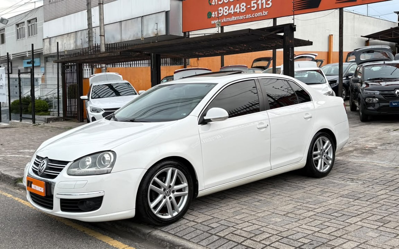 Volkswagen Jetta 2010 Branco — foto 1 de 3