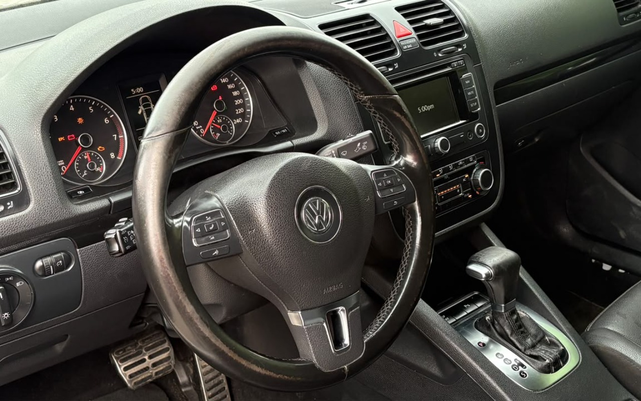 imagem-https://www.socarrao.com.br/sc-vehicle-images-prod/4319208/1791552562682-V2hhdHNBcHAgSW1hZ2UgMjAyNi0xMC0wOCBhdCAxNy41OC40OCAoMSkuanBlZw.jpeg