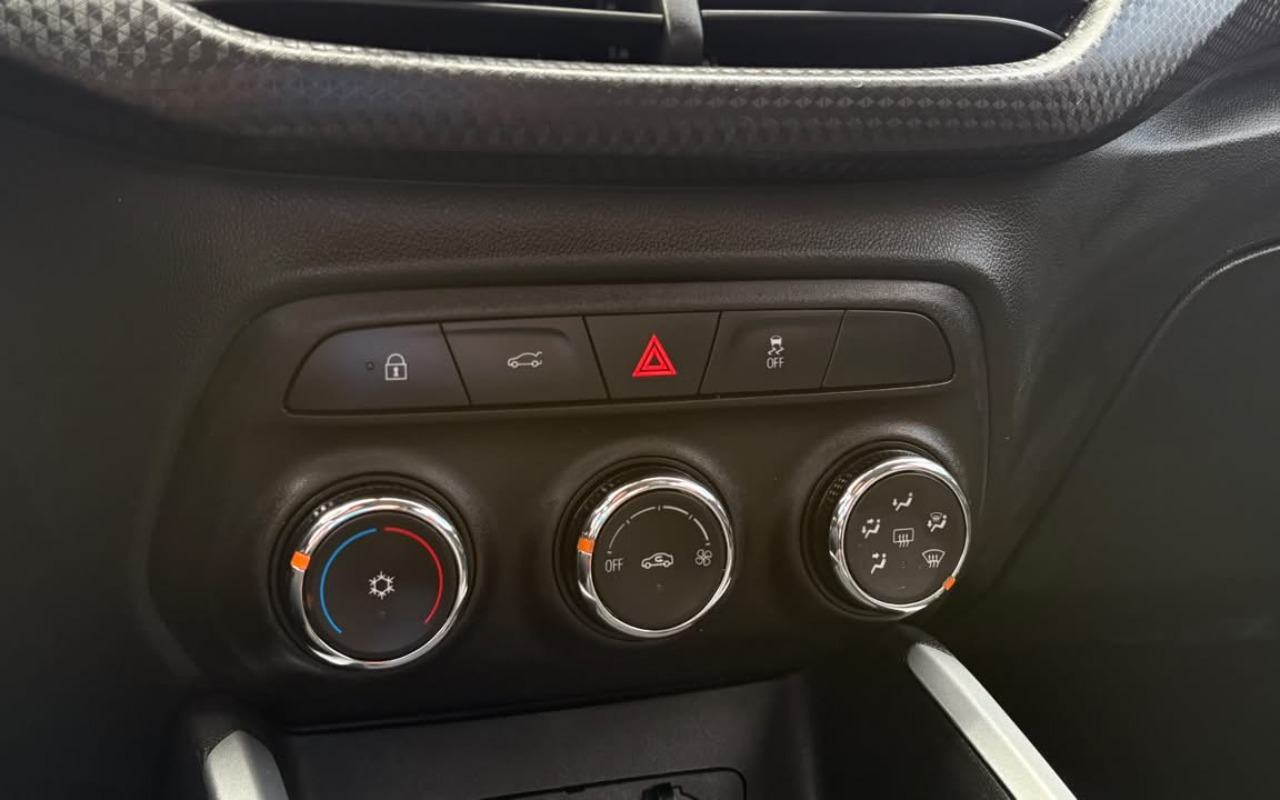 imagem-https://www.socarrao.com.br/sc-vehicle-images-prod/4319229/1791552710741-V2hhdHNBcHAgSW1hZ2UgMjAyNi0xMC0wOSBhdCAwOS4zOC4zOSAoMykuanBlZw.jpeg