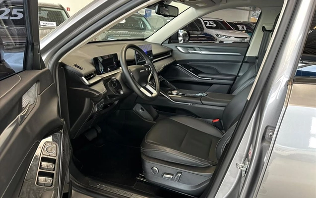 imagem-https://www.socarrao.com.br/sc-vehicle-images-prod/4319355/1791553604635-fffe6fd3-45c5-4f43-b80a-f5a39b9b98b420261009103359.jpeg