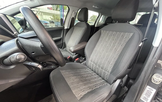 imagem-https://www.socarrao.com.br/sc-vehicle-images-prod/4319401/1792158953377-vehicle_image_1792158800_dcdd91ec4db00ffa036e0e7d70c28c58.jpeg