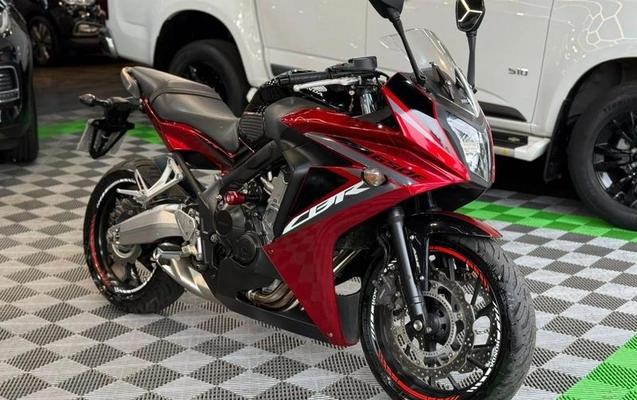 imagem-https://www.socarrao.com.br/sc-vehicle-images-prod/4319409/1792076756095-8558499_17_B_f44cc4bf9d.jpeg