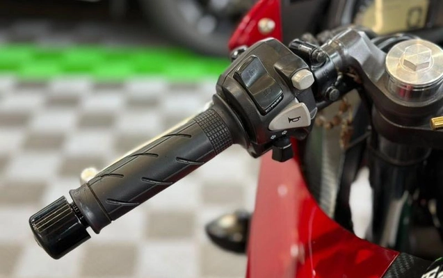 imagem-https://www.socarrao.com.br/sc-vehicle-images-prod/4319409/1792076756105-8558499_5_B_5b203c8f70.jpeg