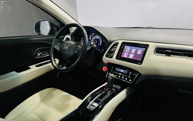 imagem-https://www.socarrao.com.br/sc-vehicle-images-prod/4319448/1791739698292-8542695_14_B_fcbcfcca7c.jpeg