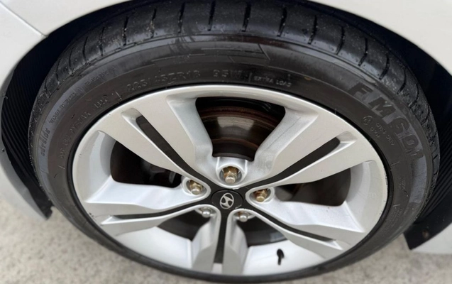 imagem-https://www.socarrao.com.br/sc-vehicle-images-prod/4319452/1791554145648-gb-95d047f.jpg