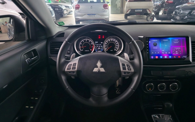 imagem-https://www.socarrao.com.br/sc-vehicle-images-prod/4319457/1792516528035-efa01354655a4394b9cccaf7e89ff79b_1791902454180.jpg