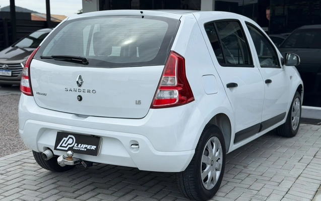 imagem-https://www.socarrao.com.br/sc-vehicle-images-prod/4319527/1791554531253-003_a486c15fdcb2cf648c6f57fa29f68d81.jpg