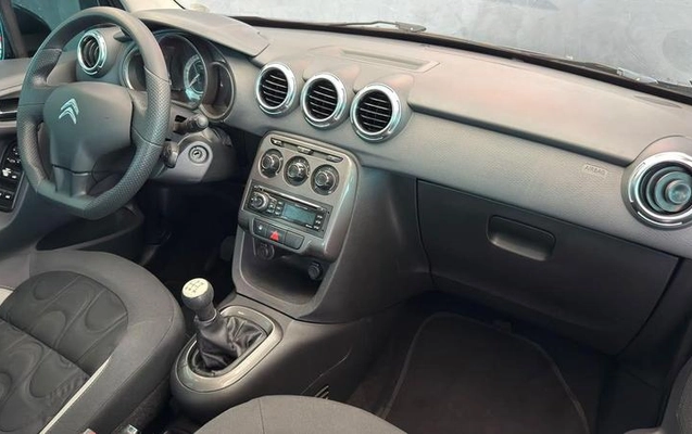 imagem-https://www.socarrao.com.br/sc-vehicle-images-prod/4319537/1791554594349-8534682_13_B_57c6598e95.jpeg