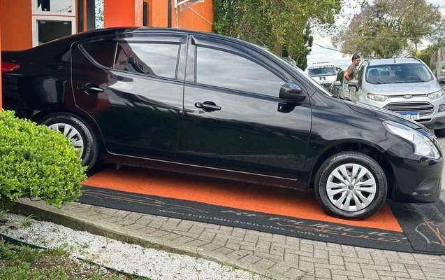 imagem-https://www.socarrao.com.br/sc-vehicle-images-prod/4319539/1792000377026-8551031_10_B_4bdb1945a1.jpeg