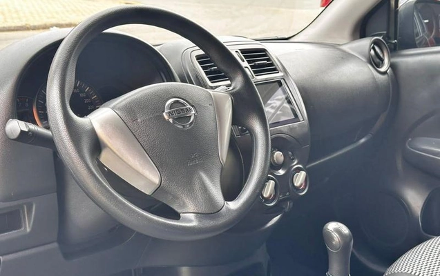 imagem-https://www.socarrao.com.br/sc-vehicle-images-prod/4319539/1792000377050-8551031_10_B_057ef54c4b.jpeg