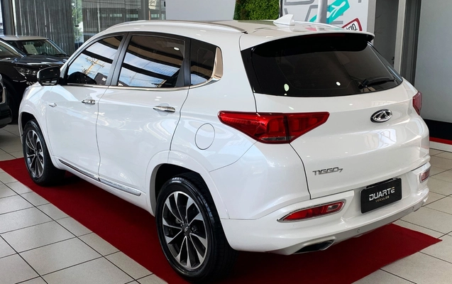 imagem-https://www.socarrao.com.br/sc-vehicle-images-prod/4319559/1791554755332-MDA1LmpwZw.jpg