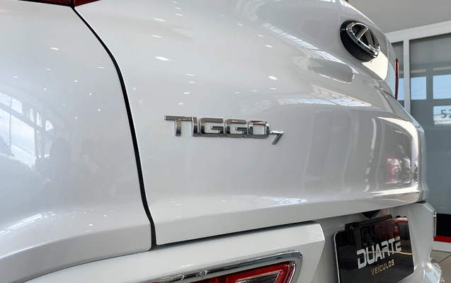 imagem-https://www.socarrao.com.br/sc-vehicle-images-prod/4319559/1791554755572-MDA3LmpwZw.jpg